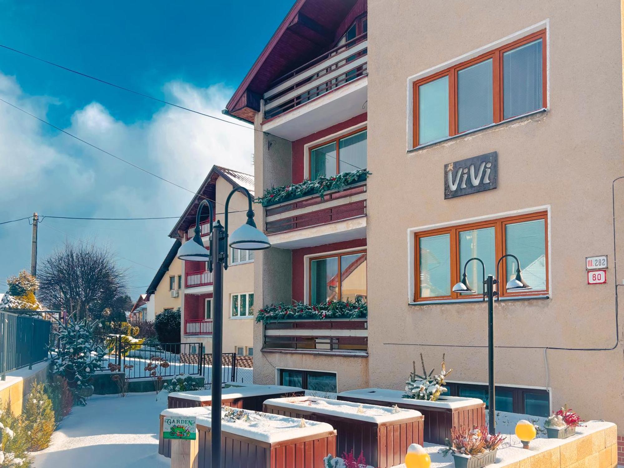 Vivi Apartments Liptovsky Mikulas Bagian luar foto
